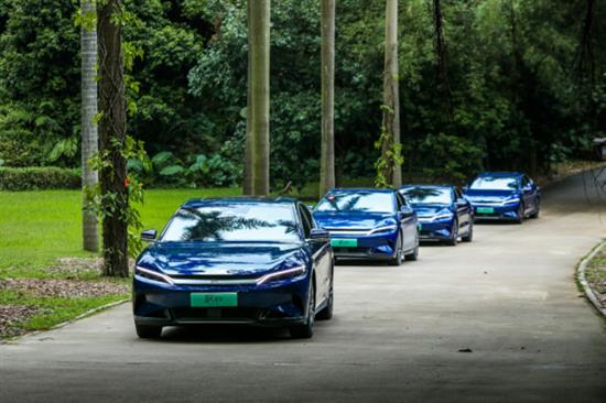 续航715km加速3.9s 汉EV创世版试驾体验