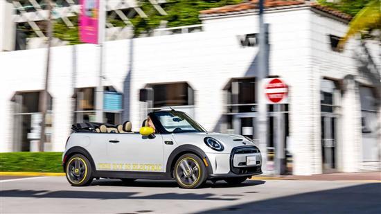 续航230km MINI Cooper EV敞篷版官图发布