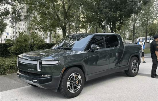 小米造车新进展？电动皮卡RIVIAN R1T现身