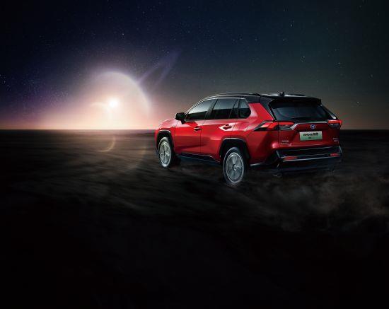2022款RAV4荣放双擎E+上市 售价24.88万起