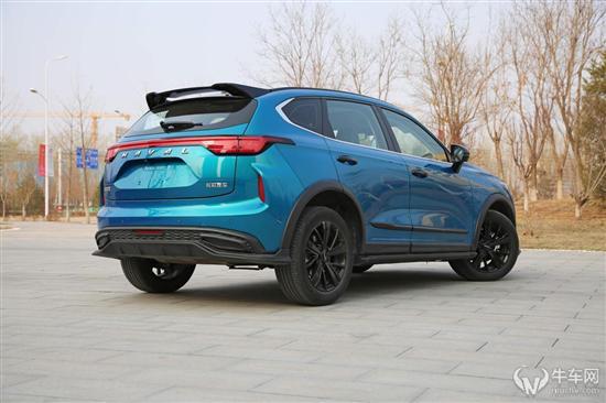 10万价位不可多得的运动SUV 试驾哈弗赤兔