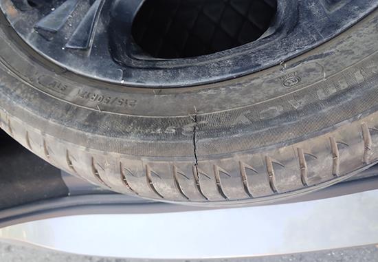 米其林轮胎现严重开裂现象 或存安全隐患
