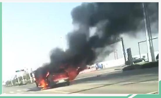 威马EX5温州起火 官方称电池组未起火爆炸