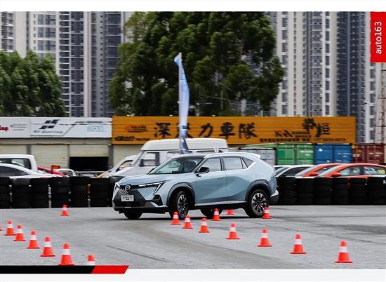 麋鹿成绩78km/h 影酷好开的不像一台SUV