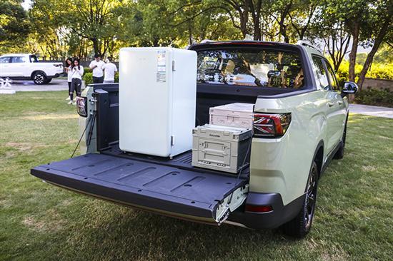 体验纯电皮卡雷达RD6 600km续航+6kW放电