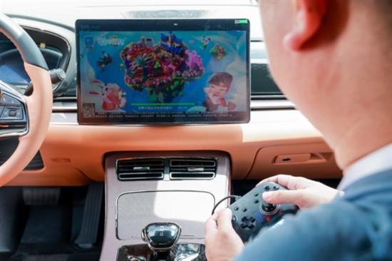 续航715km加速3.9s 汉EV创世版试驾体验