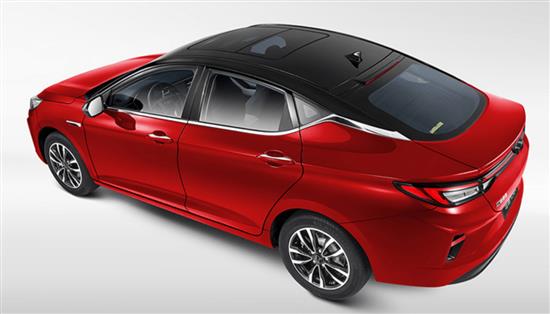 思皓E50A推出新车型 出行版售价17.19万元