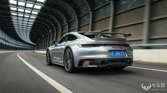 3.69s破百 保时捷911 Carrera 4S有何魅力