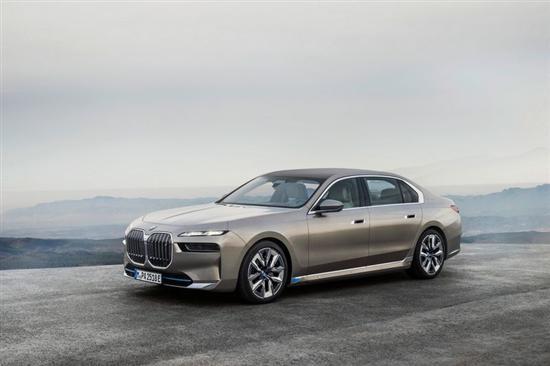 将于2023年亮相 BMW i7将推出防弹版车型