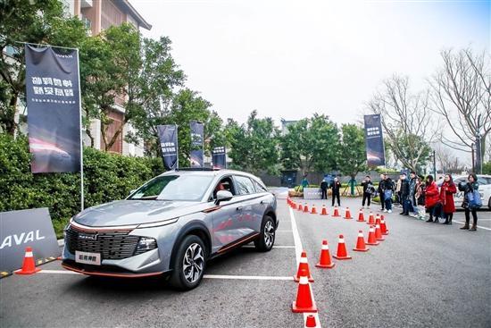 神兽对比星越L：15万SUV的进取派与保守派