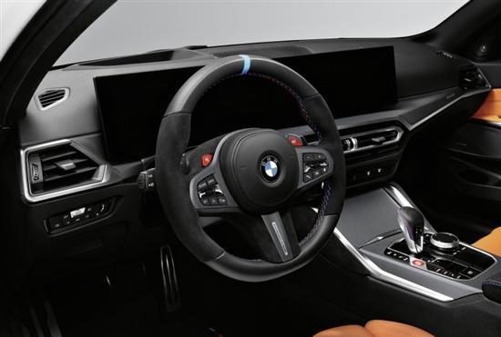 配中置四出排气 BMW为M3 Touring推专属组件